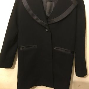 This a Vera Wang jacket only been used once